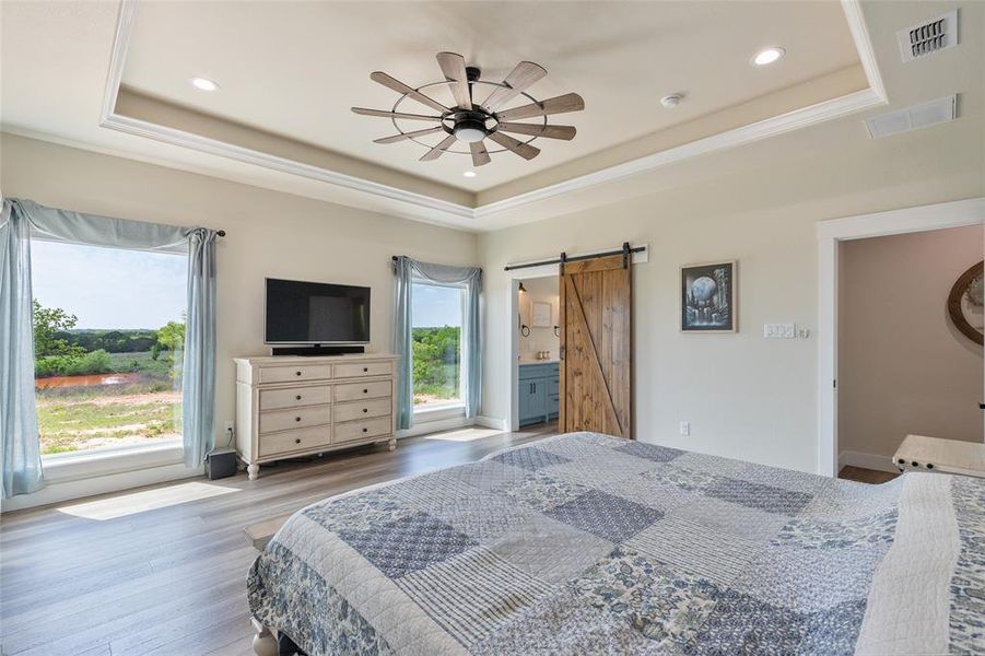 Furnished interior view inside a new home in , Ovalo (Image 15).