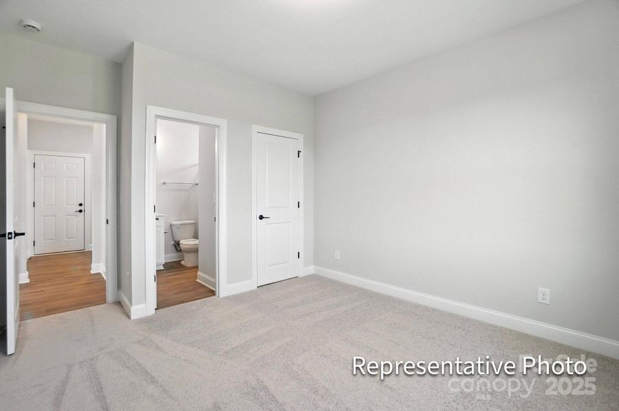 Spacious, unfurnished interior of a new home in The Meadows at Laurelbrook, Sherrills Ford (Image 20).