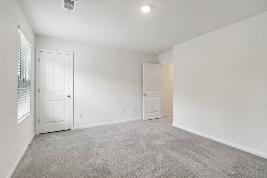 Representative unfurnished interior of a home built from the Kingston ll by Great Southern Homes in Portrait Hills, Aiken (Image 33).