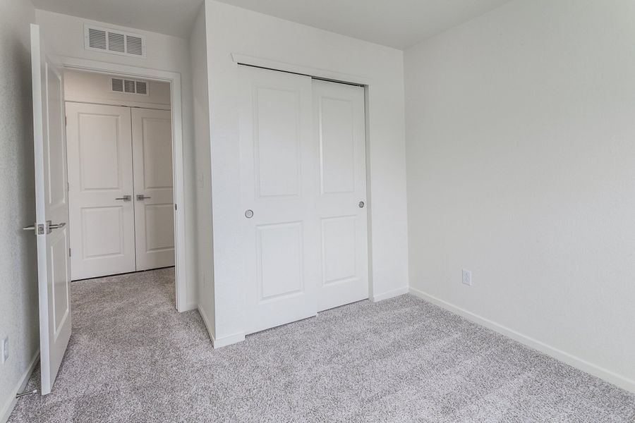 Spacious, unfurnished interior of a new home in Bloom, Fort Collins (Image 36).