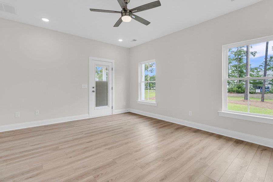 Spacious, unfurnished interior of a new home in , Ladson (Image 29).