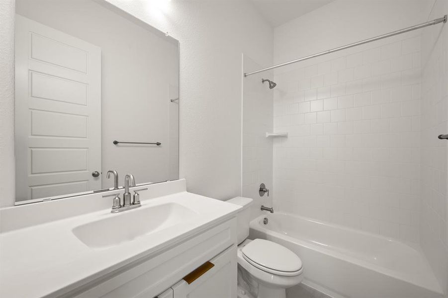 1608 Rolling Oaks- Bathroom-3