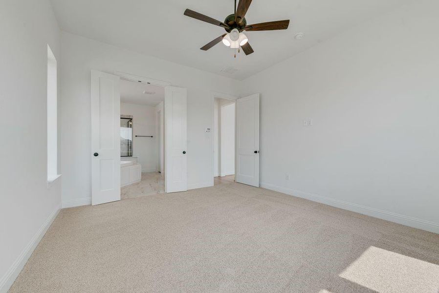 Spacious, unfurnished interior of a new home in Dominion of Pleasant Valley, Wylie (Image 24). Spacious, unfurnished interior of a new home in Dominion of Pleasant Valley, Wylie (Image 24).