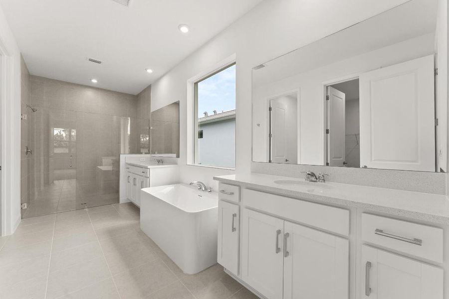 US_SEF_CLARION_LOT 345_owners bath