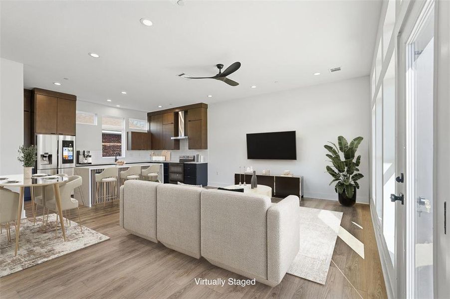 Furnished interior view inside a new home in , Dallas (Image 10).