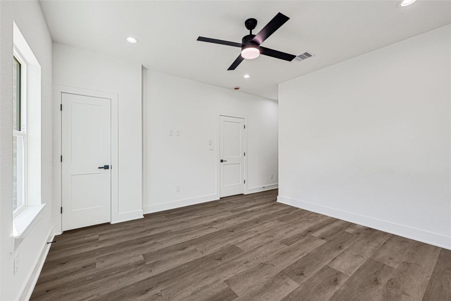 Spacious, unfurnished interior of a new home in , Houston (Image 20). Spacious, unfurnished interior of a new home in , Houston (Image 20).