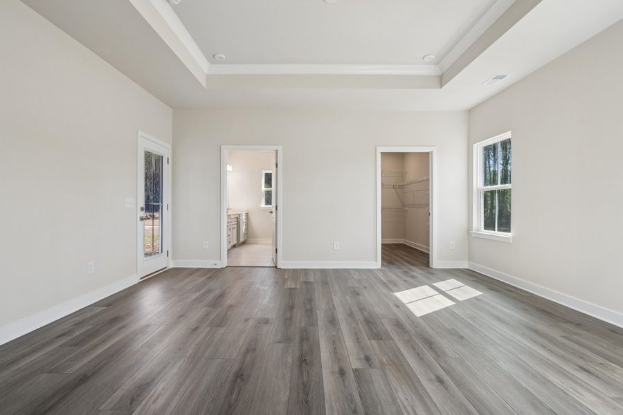 Spacious, unfurnished interior of a new home in Pine Ridge Estates, Ridgeville (Image 31).