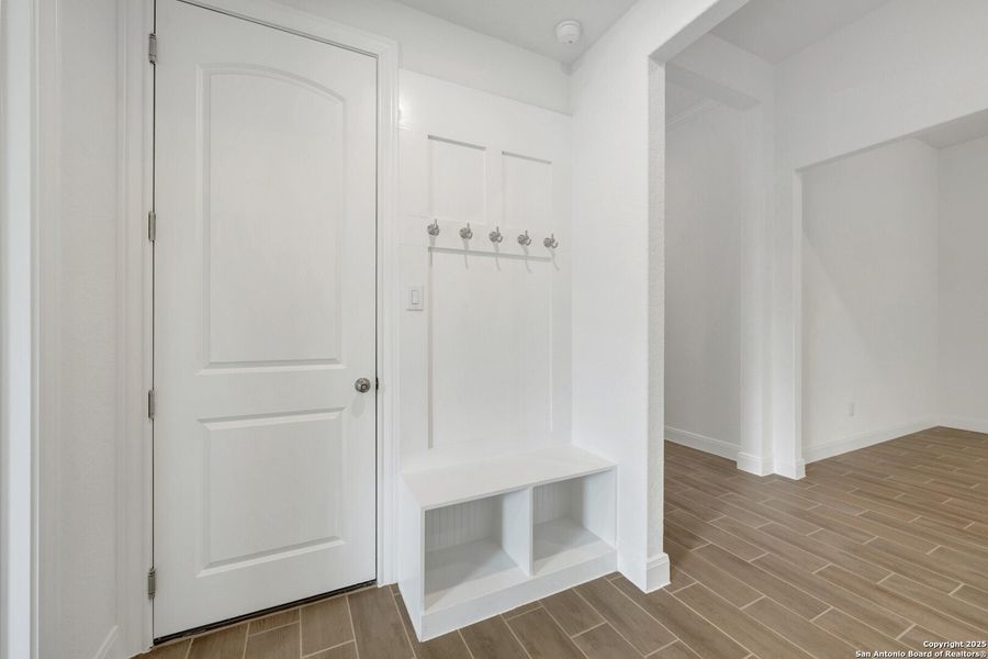 Spacious, unfurnished interior of a new home in Everly Estates, San Antonio (Image 13). Spacious, unfurnished interior of a new home in Everly Estates, San Antonio (Image 13).