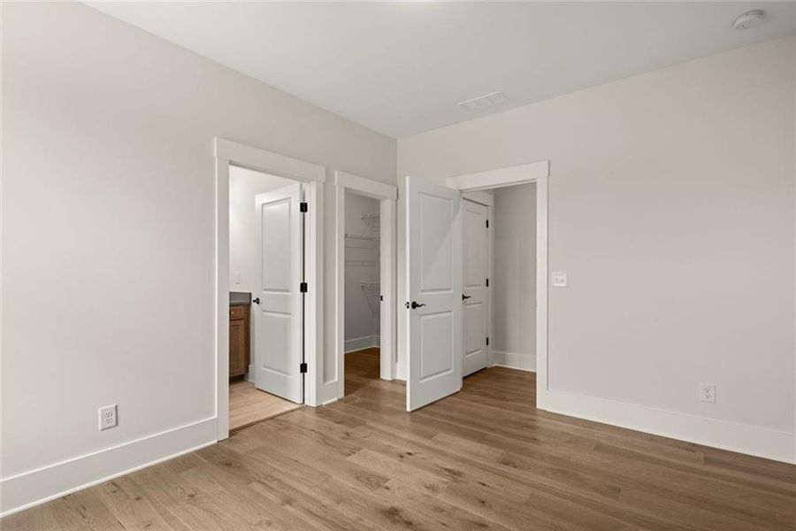 Spacious, unfurnished interior of a new home in Soleil Belmont Park, Canton (Image 22). Spacious, unfurnished interior of a new home in Soleil Belmont Park, Canton (Image 22).