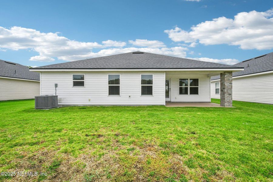 Front exterior of a new home in , Jacksonville, FL, highlighting curb appeal (Image 22). Front exterior of a new home in , Jacksonville, FL, highlighting curb appeal (Image 22).