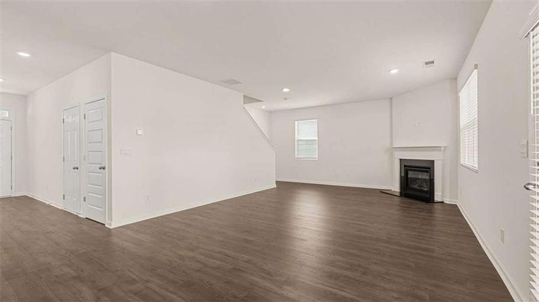Spacious, unfurnished interior of a new home in Champion's Run, Lithonia (Image 18). Spacious, unfurnished interior of a new home in Champion's Run, Lithonia (Image 18).