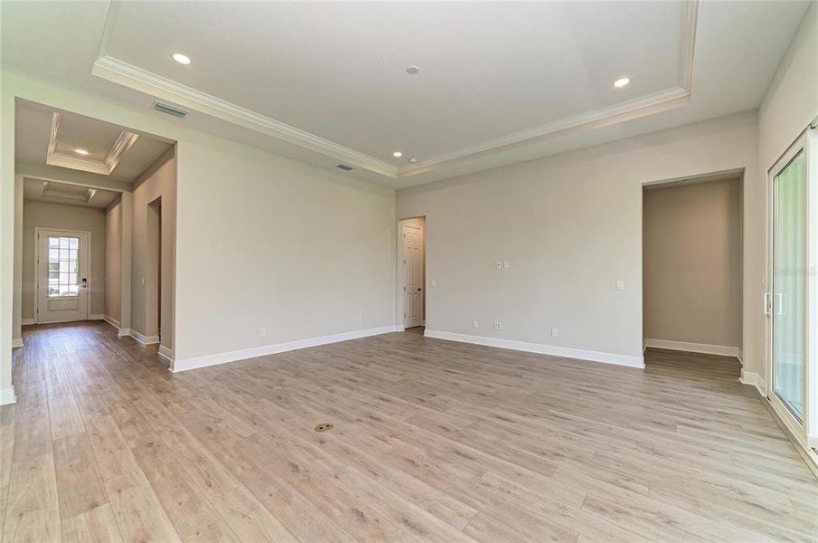 Spacious, unfurnished interior of a new home in Pasadena Woods, Pasadena Hills (Image 34).
