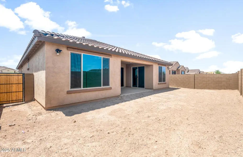 Rear Exterior Rear Exterior