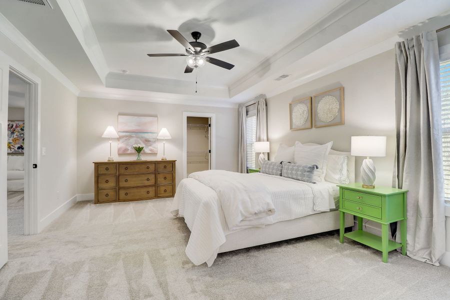 Representative furnished interior of a home built from the Bradley II by Great Southern Homes in Lynbrook, Boiling Springs (Image 47).