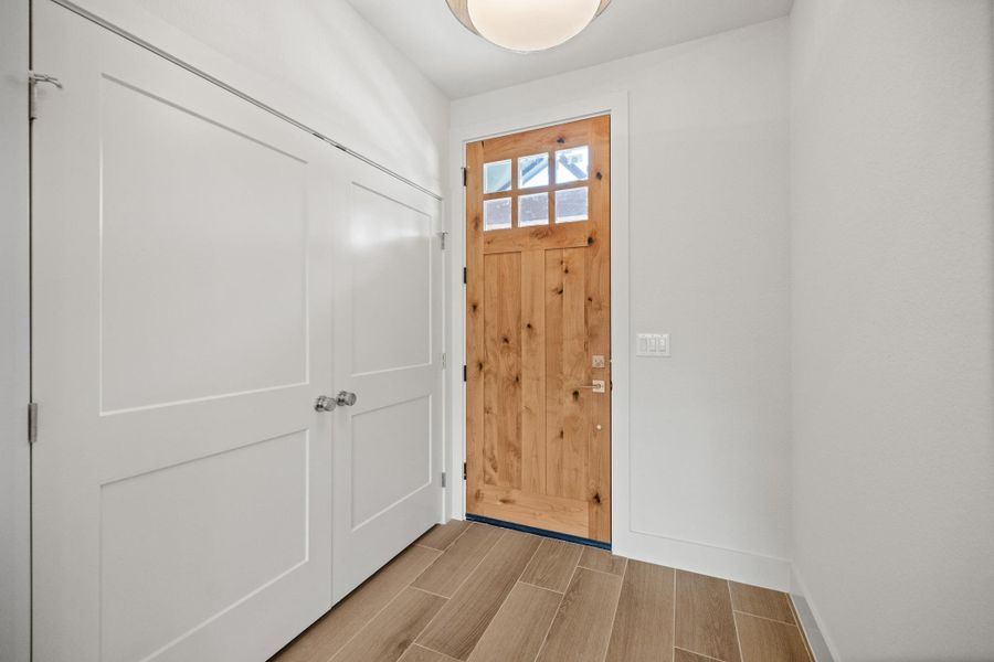 Spacious, unfurnished interior of a new home in , Lago Vista (Image 13).