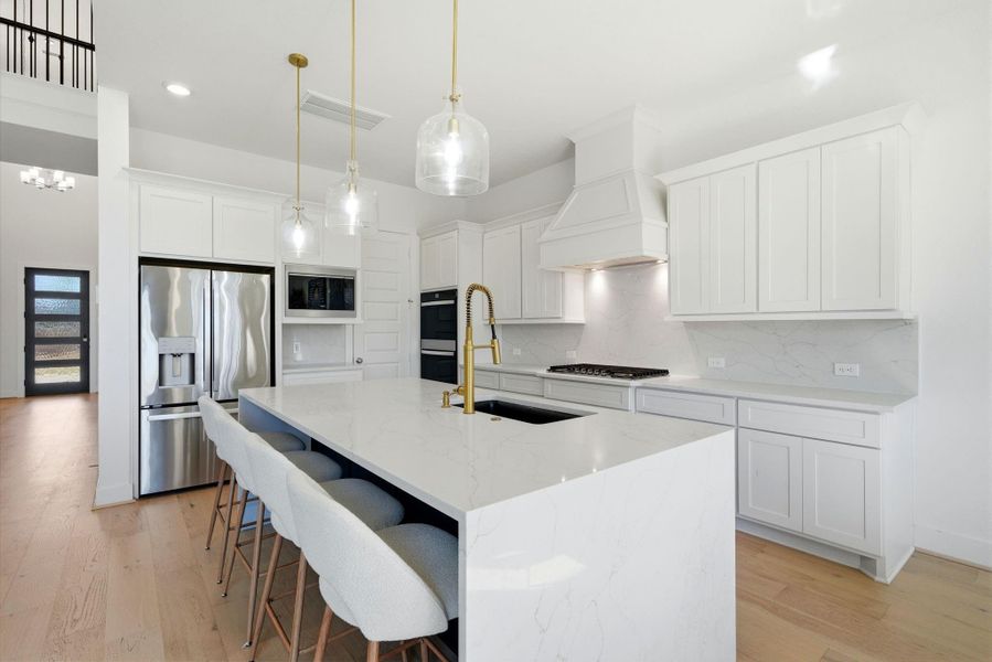 Furnished interior view inside a new home in Sienna, Missouri City (Image 35).