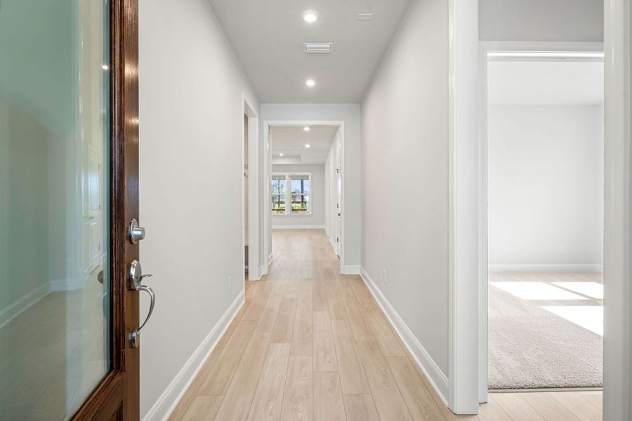 Spacious, unfurnished interior of a new home in Heartwood, Richmond Hill (Image 22).