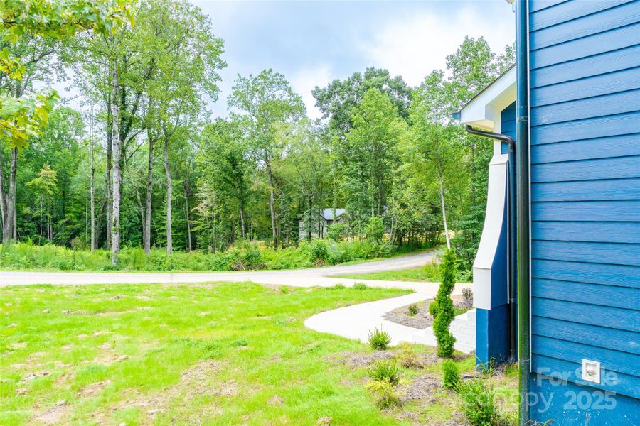 Image 37 of a home in .