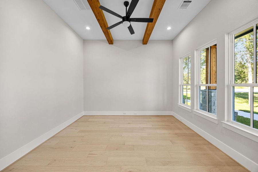 Spacious, unfurnished interior of a new home in , Bellville (Image 30). Spacious, unfurnished interior of a new home in , Bellville (Image 30).