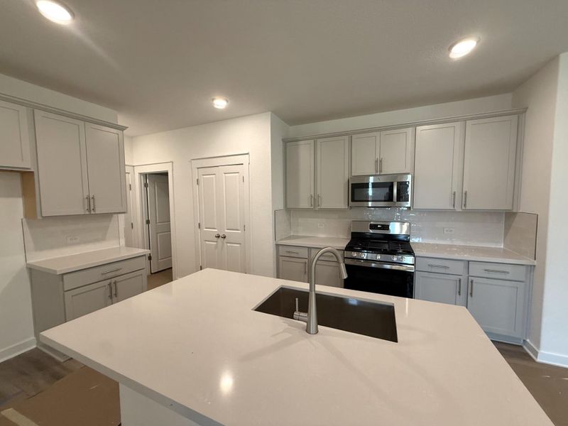Furnished interior view inside a new home in Creeks Crossing, Elgin (Image 5).