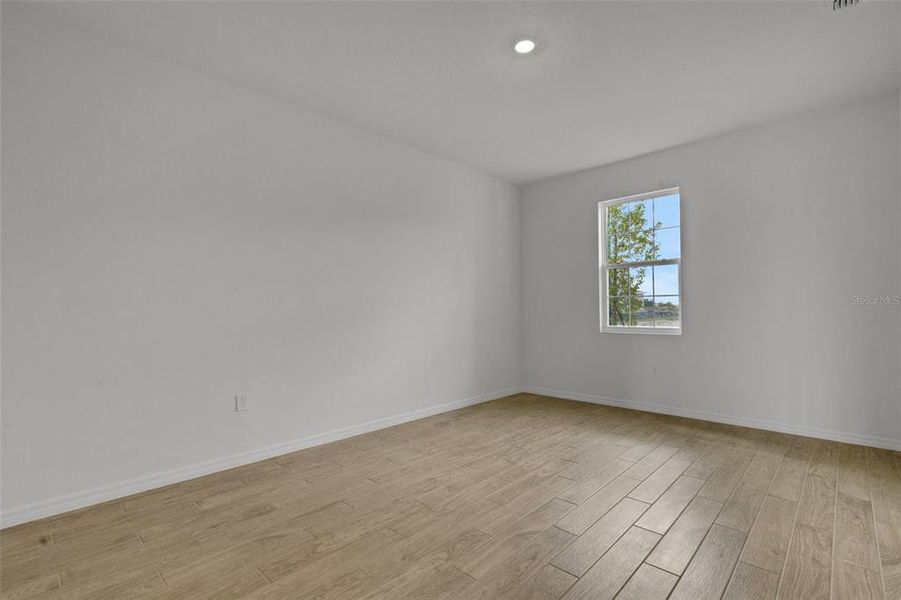 Spacious, unfurnished interior of a new home in Turnleaf, Punta Gorda (Image 17). Spacious, unfurnished interior of a new home in Turnleaf, Punta Gorda (Image 17).