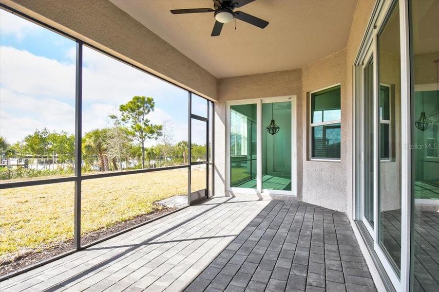 Exterior details and patio area of a home in Harbor East, Port Charlotte (Image 21).
