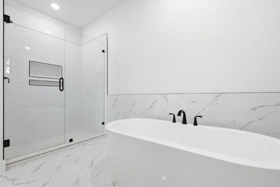 Furnished interior view inside a new home in , Gun Barrel City (Image 13).