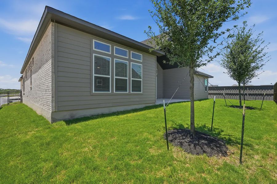 Representative exterior details of a home built from the Kingston by Chesmar Homes in Prominence 60's, San Antonio (Image 34).