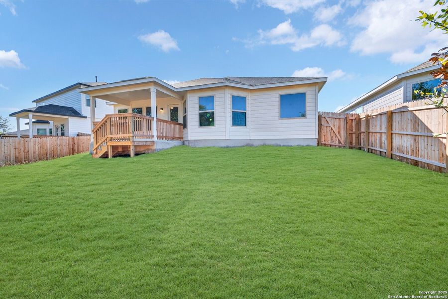 Exterior details and patio area of a home in Winding Brook, San Antonio (Image 21).