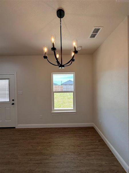 Spacious, unfurnished interior of a new home in , Abilene (Image 17).