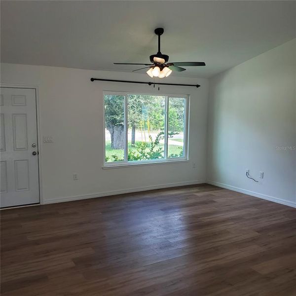 Spacious, unfurnished interior of a new home in , Ocklawaha (Image 6).