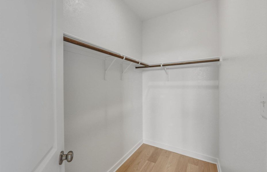 Spacious, unfurnished interior of a new home in Alto, San Marcos (Image 14).