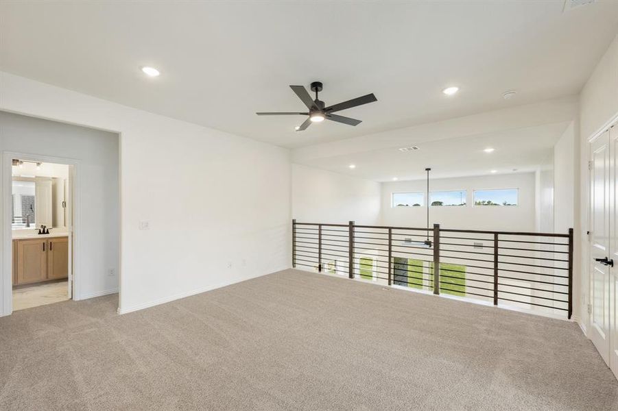 Spacious, unfurnished interior of a new home in Willow Wood Classic 50, McKinney (Image 20).