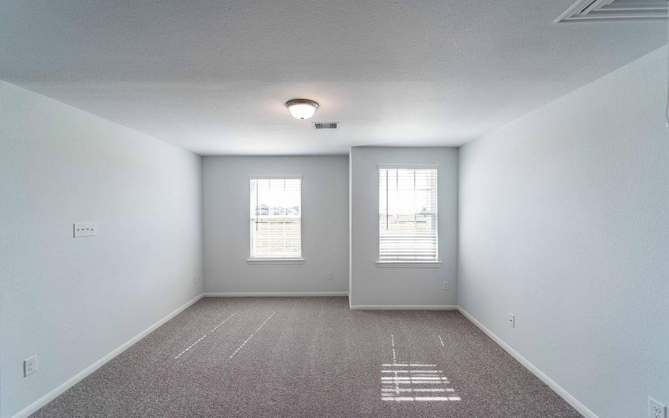 Spacious, unfurnished interior of a new home in Bay Creek, Baytown (Image 13). Spacious, unfurnished interior of a new home in Bay Creek, Baytown (Image 13).