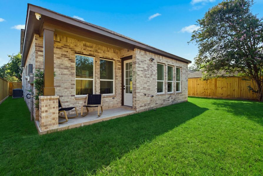 Exterior details and patio area of a home in , Houston (Image 4).