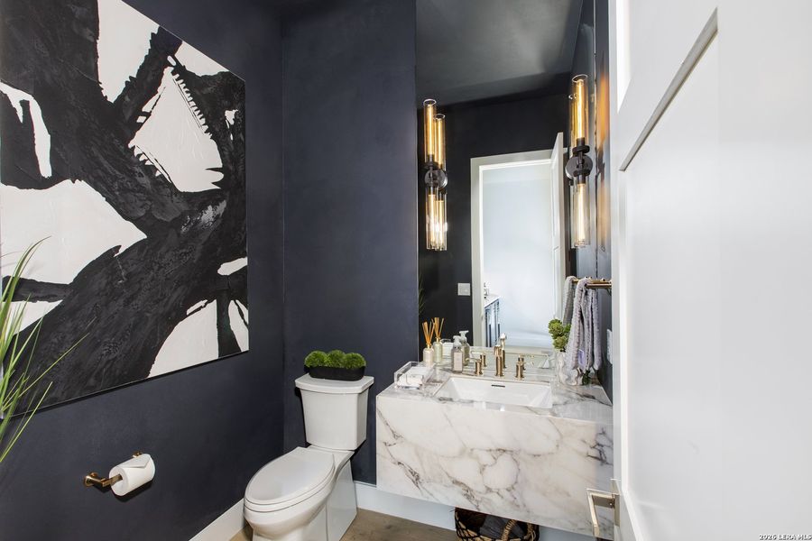 Furnished interior view inside a new home in , Fair Oaks Ranch (Image 4).