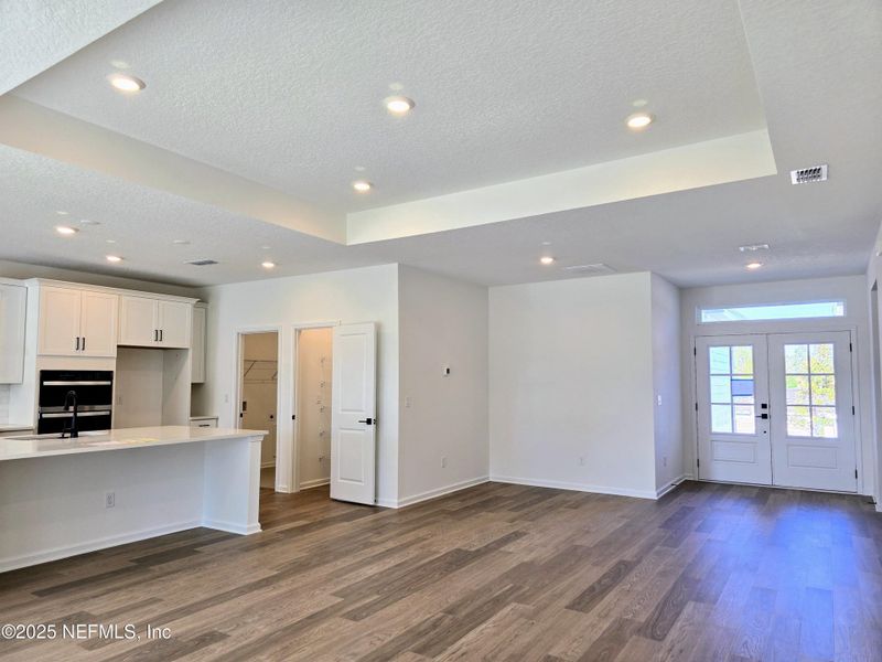 Spacious, unfurnished interior of a new home in Hyland Trail, Green Cove Springs (Image 13). Spacious, unfurnished interior of a new home in Hyland Trail, Green Cove Springs (Image 13).