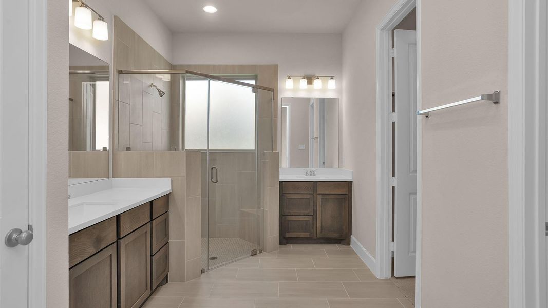 Furnished interior view inside a new home in The Woodlands Hills 40', Willis (Image 7). Furnished interior view inside a new home in The Woodlands Hills 40', Willis (Image 7).