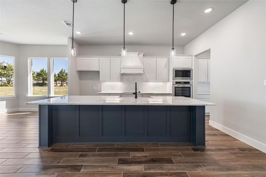 Furnished interior view inside a new home in Fannin Ranch, Leonard (Image 7). Furnished interior view inside a new home in Fannin Ranch, Leonard (Image 7).