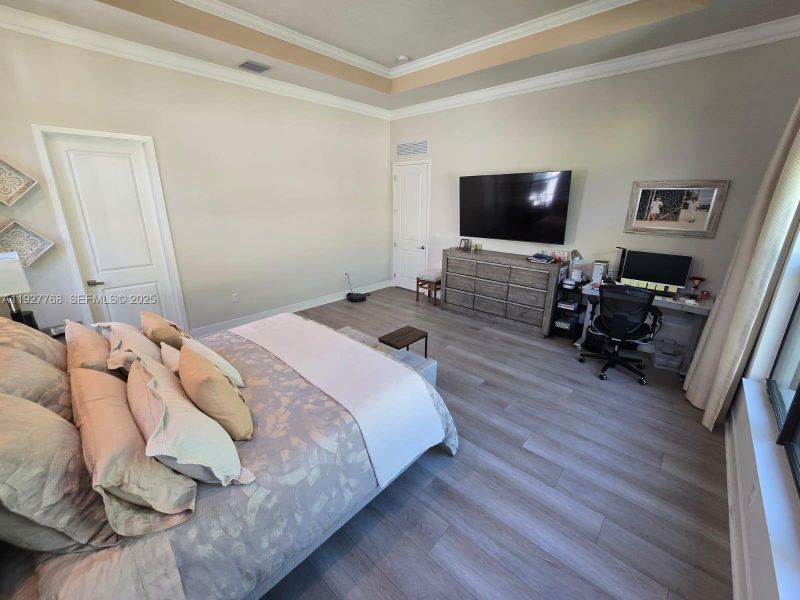 Furnished interior view inside a new home in , Parkland (Image 41). Furnished interior view inside a new home in , Parkland (Image 41).