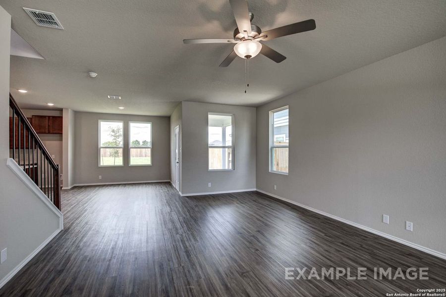 Spacious, unfurnished interior of a new home in Horizon Pointe, Seguin (Image 74).