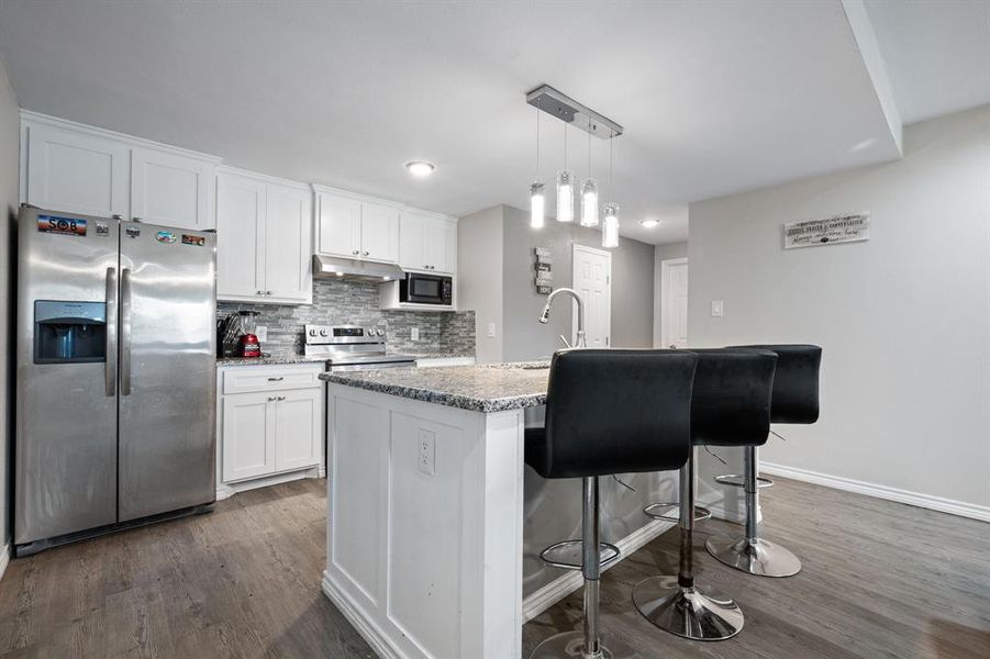 Furnished interior view inside a new home in , Joshua (Image 10).