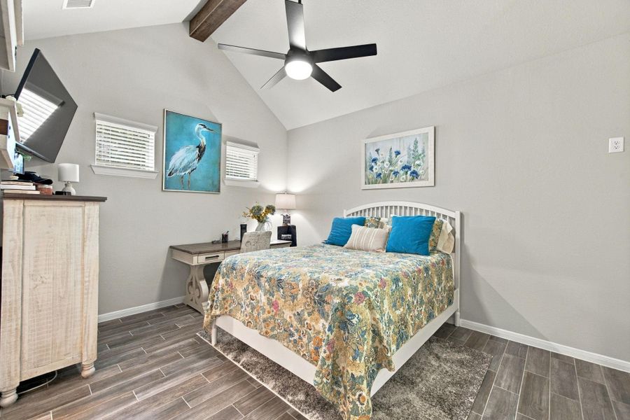 Furnished interior view inside a new home in , Tomball (Image 5).