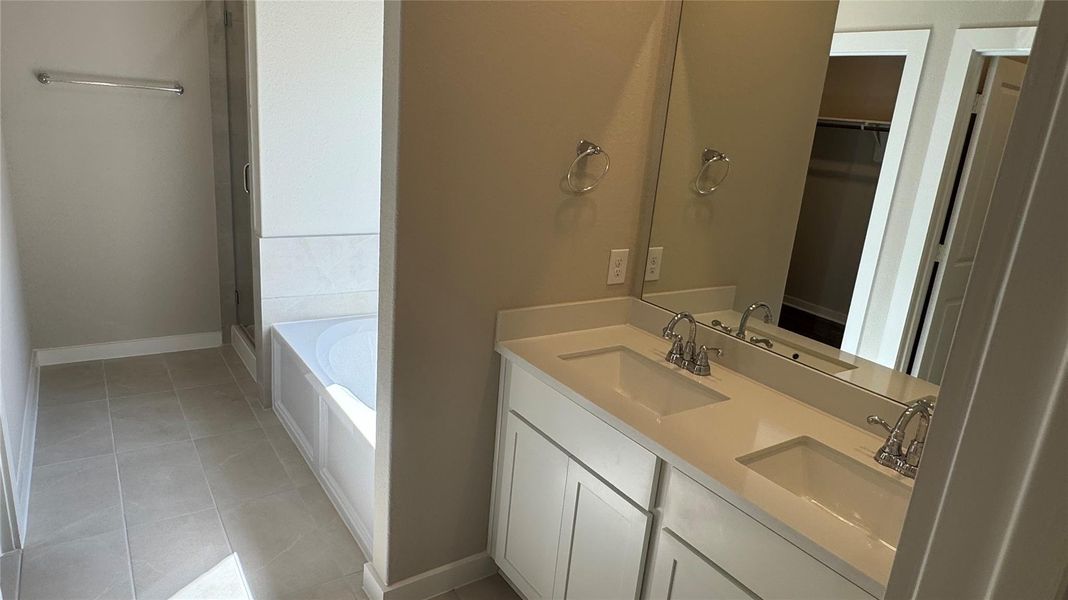 Image 13 of a home in Westridge Cove 50'. Image 13 of a home in Westridge Cove 50'.