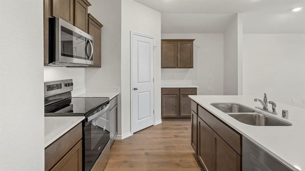 Furnished interior view inside a new home in Bluff Springs, Ferris (Image 11).