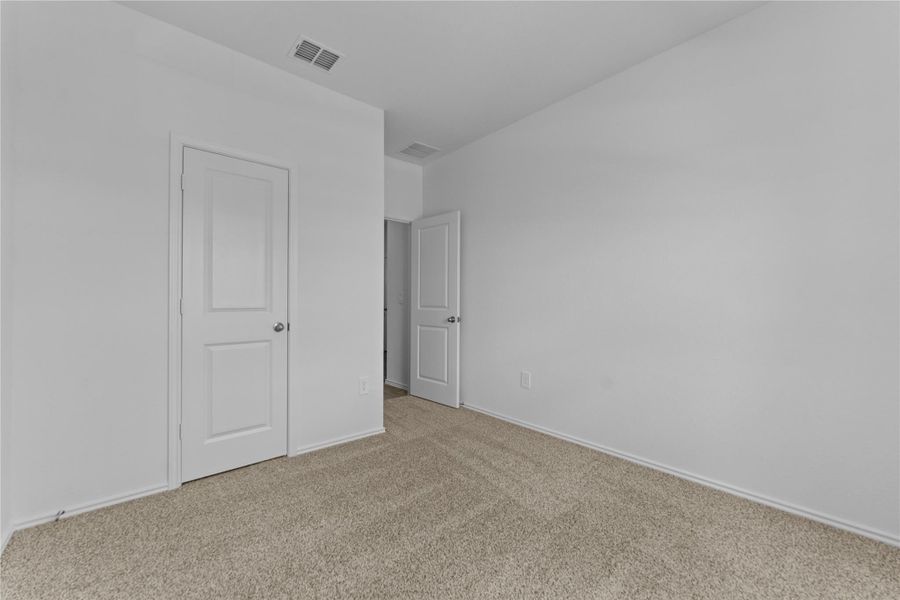 Spacious, unfurnished interior of a new home in , Kyle (Image 30).
