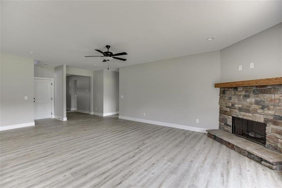 Spacious, unfurnished interior of a new home in , Hartwell (Image 24).