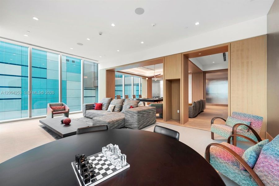 Community amenities in , Miami (Image 57).