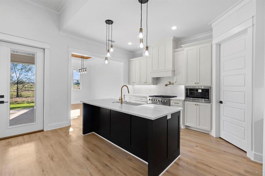 Furnished interior view inside a new home in , Tyler (Image 10).