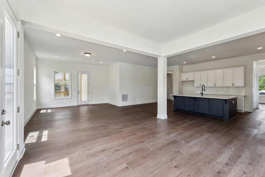 9- HHHunt Homes Mason Morning Room and Family Room